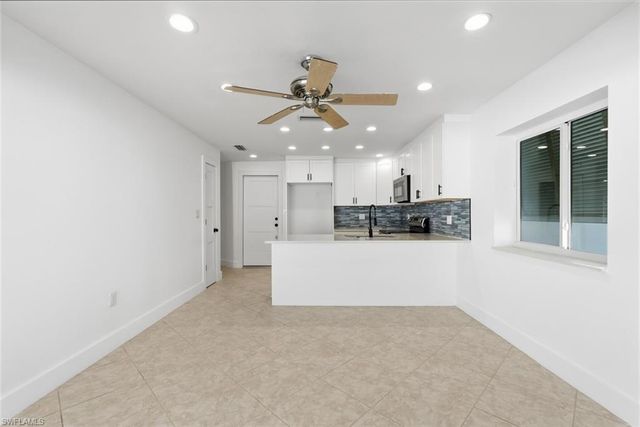 193 Hibiscus DR, Fort Myers Beach, FL 33931