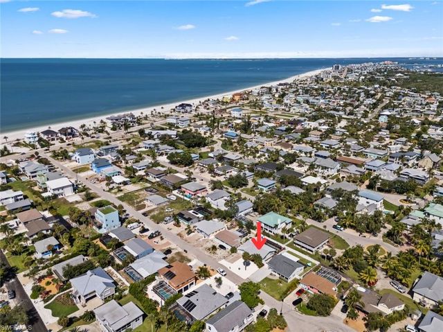 193 Hibiscus DR, Fort Myers Beach, FL 33931