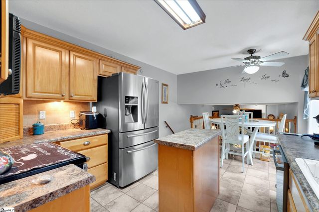 101 Surrey Lane, Seneca, SC 29672