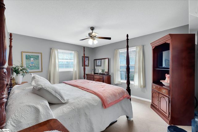 101 Surrey Lane, Seneca, SC 29672