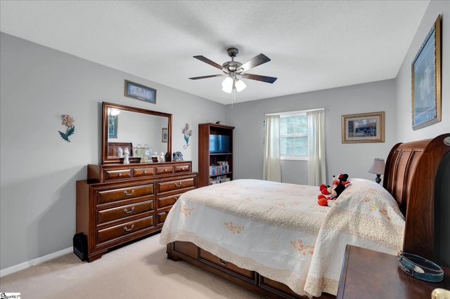 101 Surrey Lane, Seneca, SC 29672