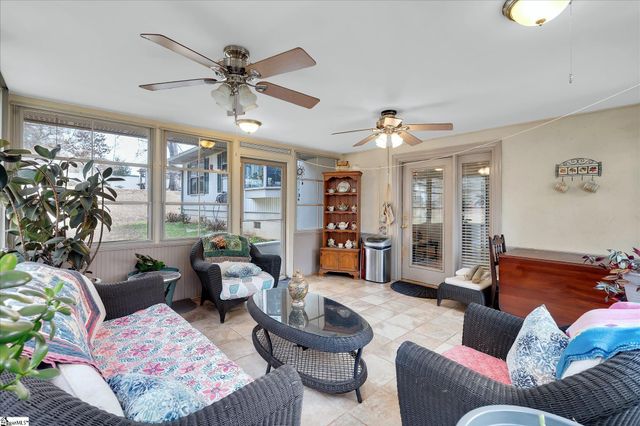 101 Surrey Lane, Seneca, SC 29672