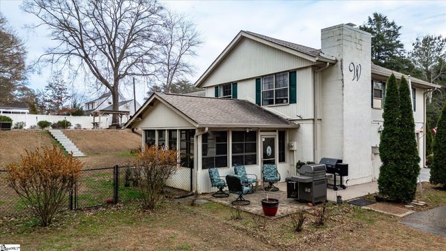 101 Surrey Lane, Seneca, SC 29672