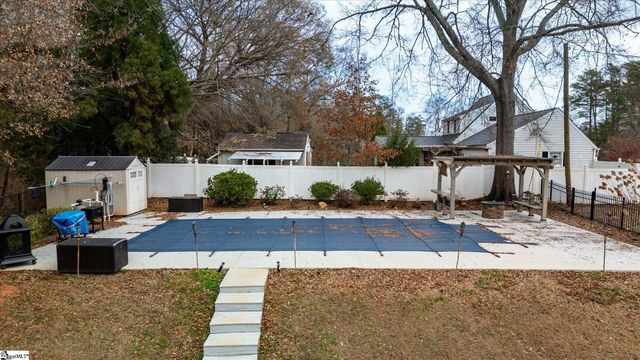 101 Surrey Lane, Seneca, SC 29672