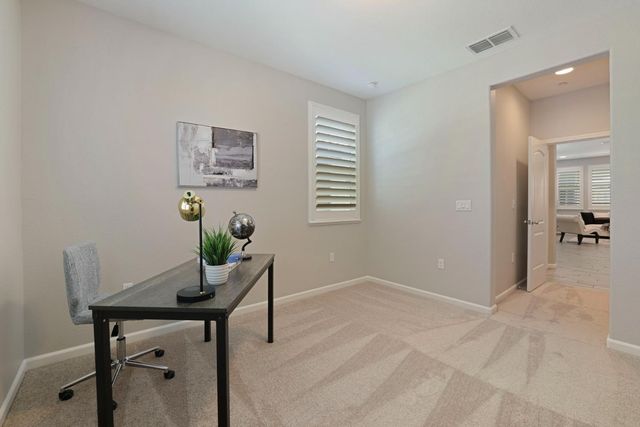 1952 Garden Farms Ave, Lathrop, CA 95330