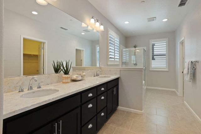 1952 Garden Farms Ave, Lathrop, CA 95330