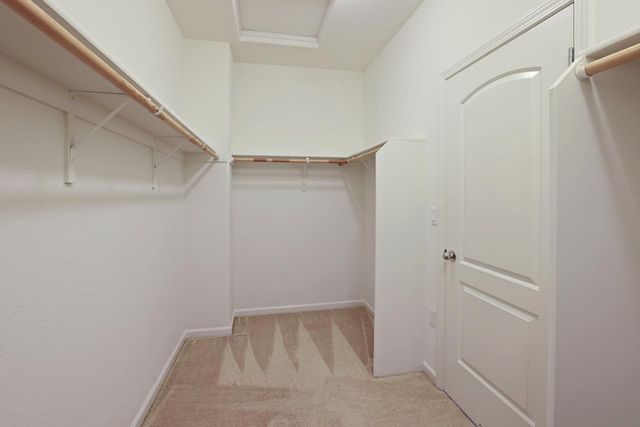 1952 Garden Farms Ave, Lathrop, CA 95330