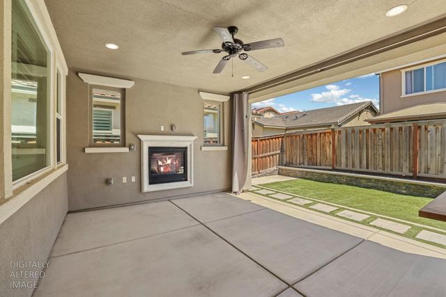 1952 Garden Farms Ave, Lathrop, CA 95330
