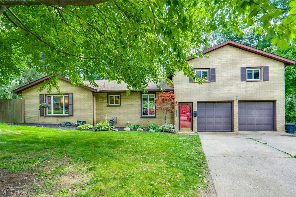 1501 Corrib Avenue NW, Canton, OH 44708