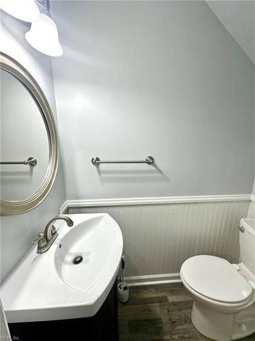 4505 Saint John CT, Virginia Beach, VA 23455