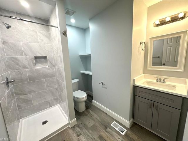 4505 Saint John CT, Virginia Beach, VA 23455