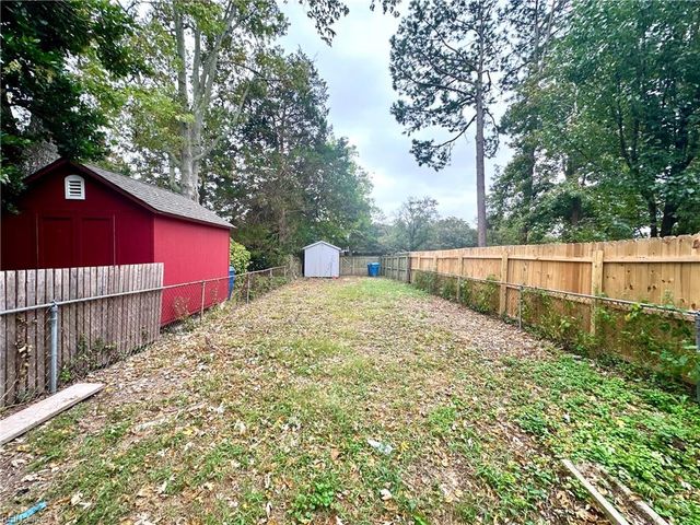 4505 Saint John CT, Virginia Beach, VA 23455