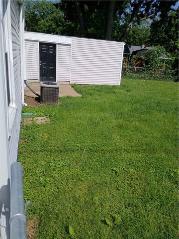 2217 S Hadley Road, Springfield, OH 45505