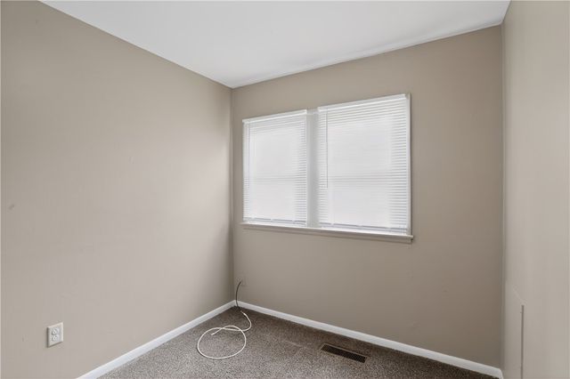 2217 S Hadley Road, Springfield, OH 45505