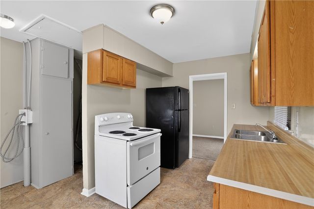 2217 S Hadley Road, Springfield, OH 45505