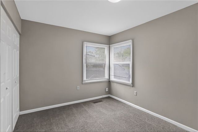 2217 S Hadley Road, Springfield, OH 45505