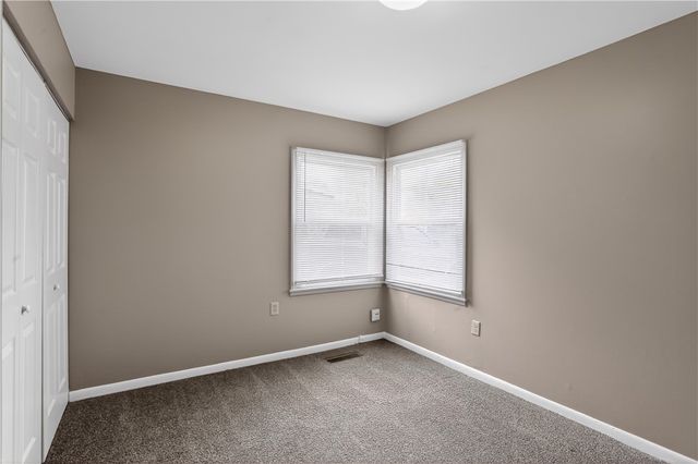 2217 S Hadley Road, Springfield, OH 45505