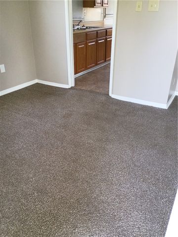 2217 S Hadley Road, Springfield, OH 45505