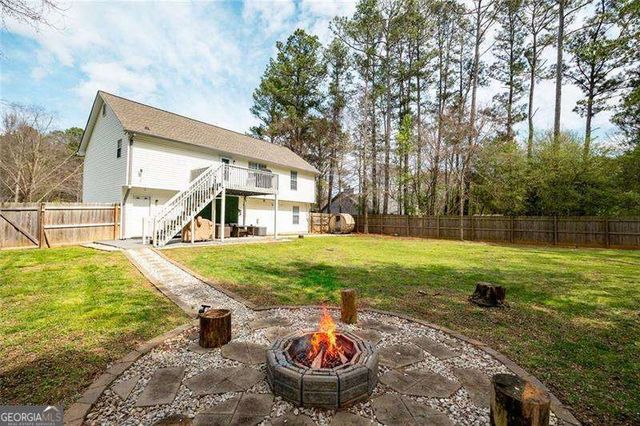 21 Camden Woods Drive NW, Cartersville, GA 30121