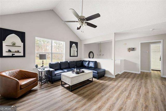 21 Camden Woods Drive NW, Cartersville, GA 30121