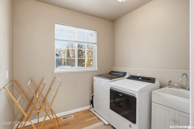 7060 W Moose Ridge Circle, Wasilla, AK 99623