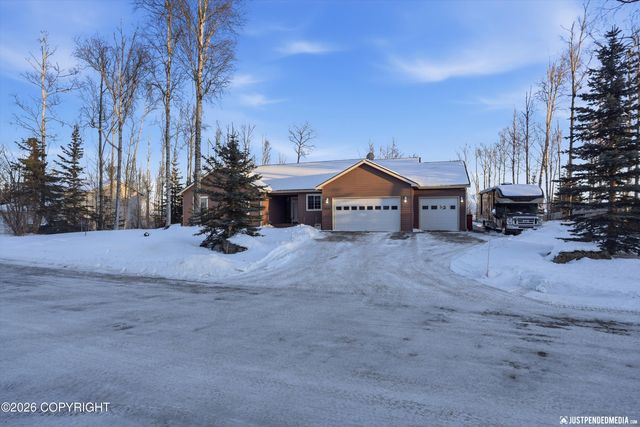7060 W Moose Ridge Circle, Wasilla, AK 99623