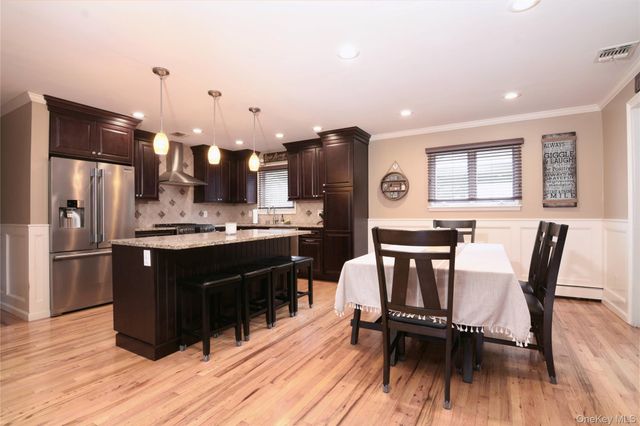 2287 Feuereisen Avenue, Ronkonkoma, NY 11779