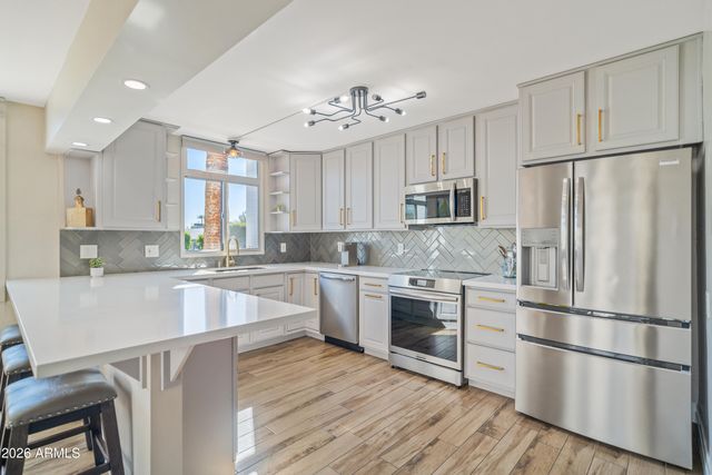 6502 N Central Avenue B103, Phoenix, AZ 85012