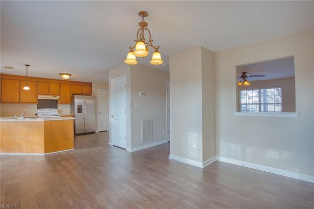 296 Bradmere LOOP, Newport News, VA 23608