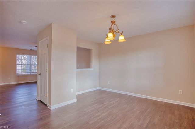 296 Bradmere LOOP, Newport News, VA 23608