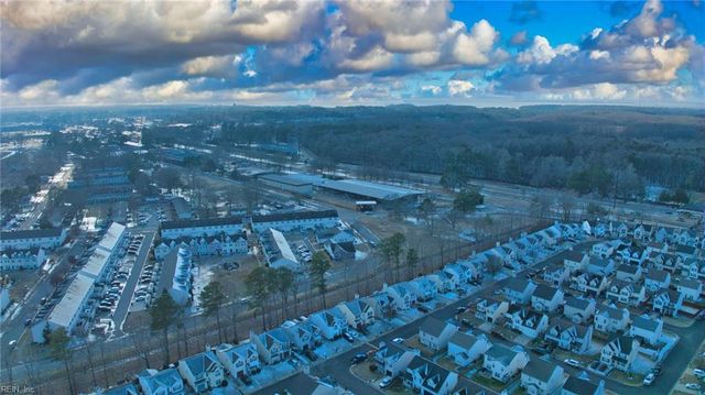 296 Bradmere LOOP, Newport News, VA 23608