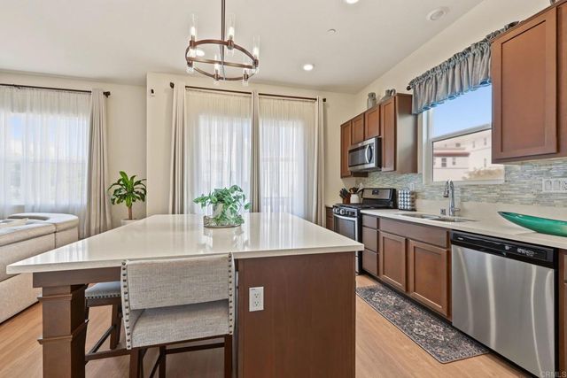 2034 Luzon Lane 7, Chula Vista, CA 91915