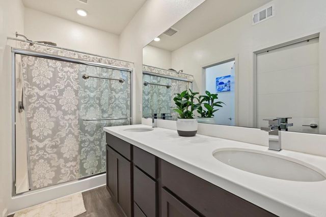 2034 Luzon Lane 7, Chula Vista, CA 91915