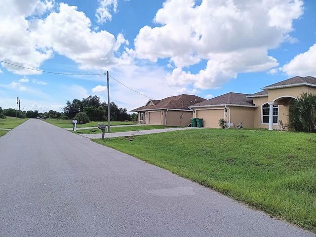 100 FLANDERS ST, Port Charlotte, FL 33954
