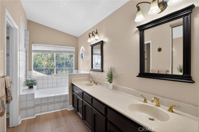 2081 Country Hills Lane, Riverside, CA 92503