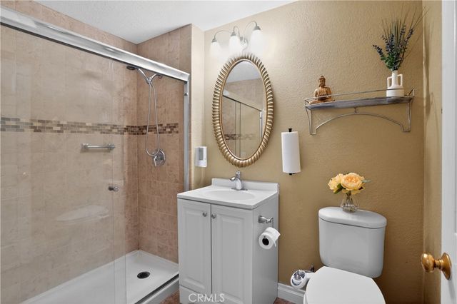 2081 Country Hills Lane, Riverside, CA 92503