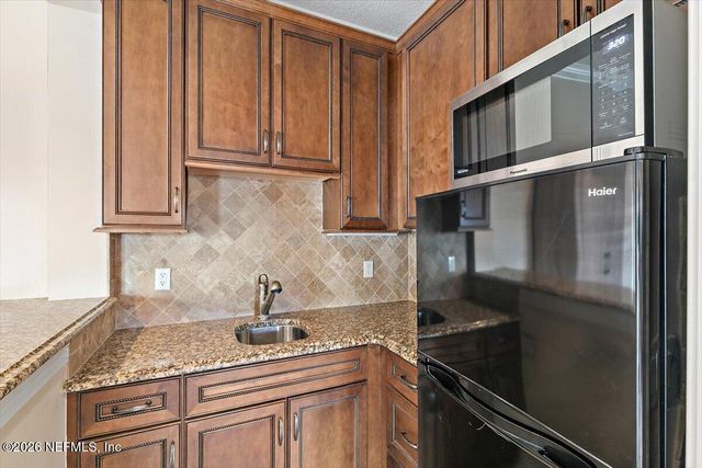 798 PROVIDENCE ISLAND Court, Jacksonville, FL 32225