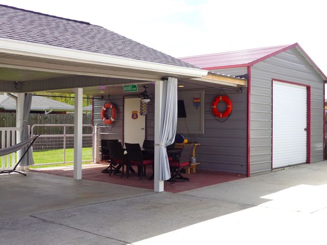 1991 St Louis Canal Road, Houma, LA 70364