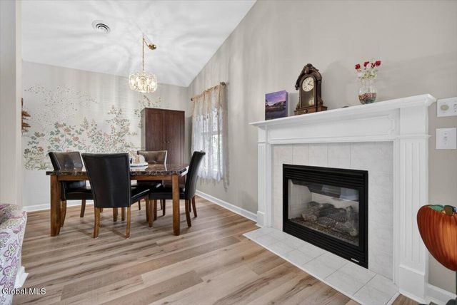 1200 Hillside Avenue Apt 607, Niskayuna, NY 12309