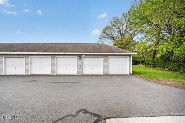 1200 Hillside Avenue Apt 607, Niskayuna, NY 12309