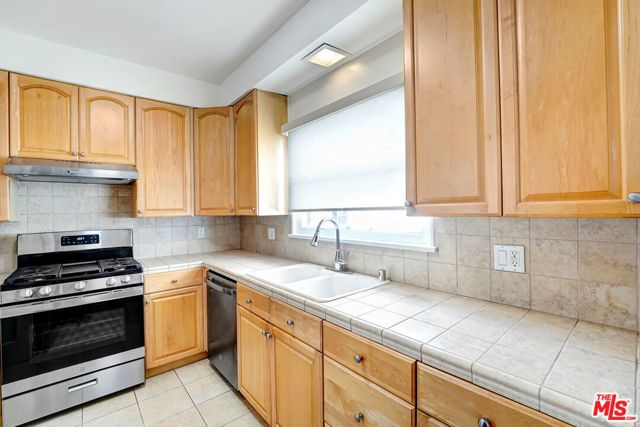 1235 N Crescent Heights Boulevard 3, West Hollywood, CA 90046