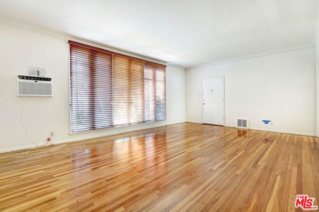1235 N Crescent Heights Boulevard 3, West Hollywood, CA 90046