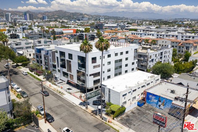 710 N Hudson Avenue, Los Angeles, CA 90038