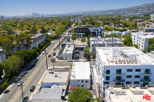 710 N Hudson Avenue, Los Angeles, CA 90038