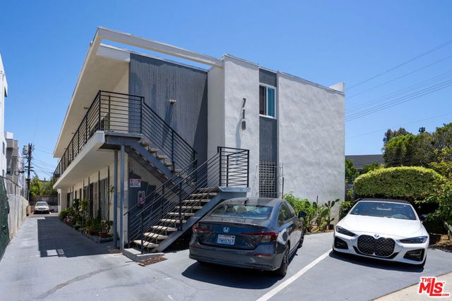 710 N Hudson Avenue, Los Angeles, CA 90038