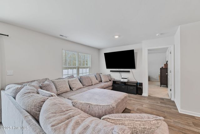 1423 N Wilshire Court, Kinston, NC 28504