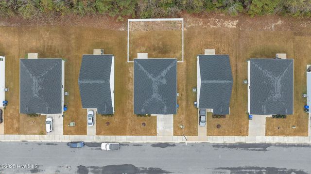 1423 N Wilshire Court, Kinston, NC 28504