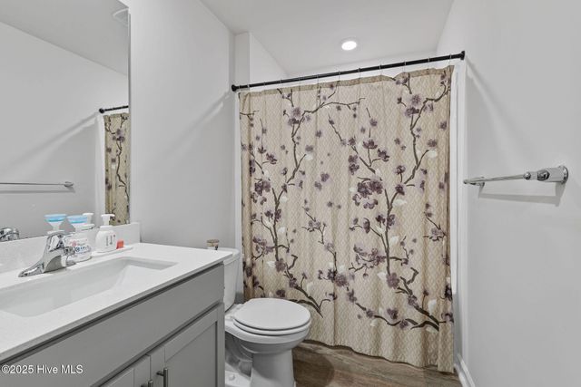 1423 N Wilshire Court, Kinston, NC 28504