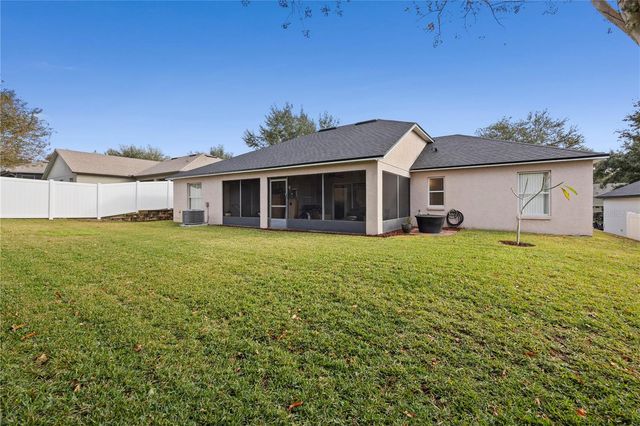 415 REGATTA DRIVE, Groveland, FL 34736