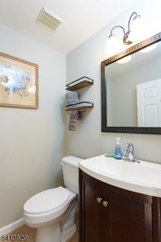 6 Robeson Rdg, Oxford Twp., NJ 07863